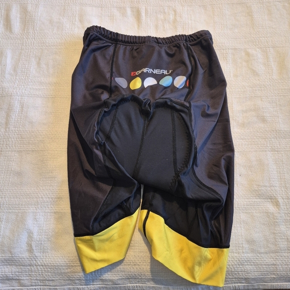 Louis Garneau men's size Medium black & yellow cycling shorts, marks on leg GUC - Picture 2 of 8